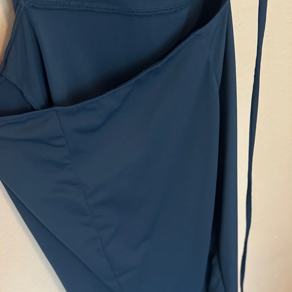 HALARA Women's Midi Dress in Navy Blue - Picture 4 of 5